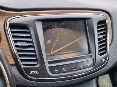 Used 2016 Chrysler 200 C w/ Premium Group image 13