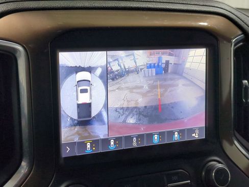 Used 2019 Chevrolet Silverado 1500 High Country w/ Technology Package image 36