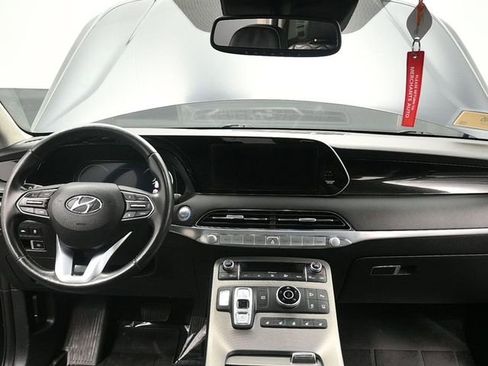 Used 2022 Hyundai Palisade Limited w/ Winter Package image 15