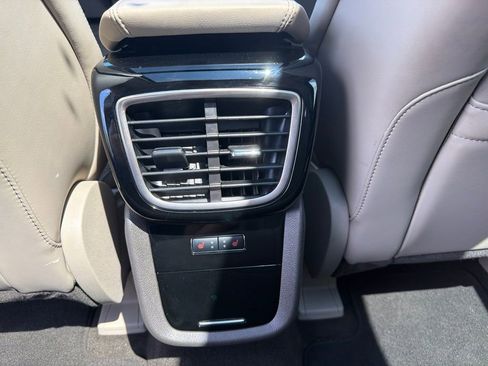 Used 2023 Lincoln Nautilus Reserve AWD/4WD image 25
