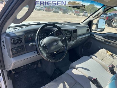 Used 2004 Ford F350 4x4 SuperCab Super Duty image 10