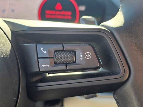 Used 2025 Porsche Cayenne S image 28