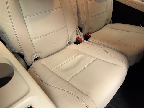 Used 2021 Mercedes-Benz GLS 450 4MATIC image 55