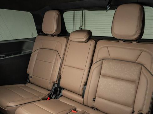 New 2026 Lincoln Navigator Black Label AWD/4WD image 18