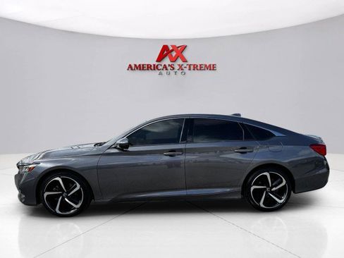 Used 2019 Honda Accord Sport image 2