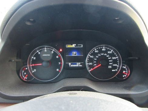 Used 2013 Subaru Outback 2.5i Limited w/ Moonroof Pkg AWD/4WD image 9