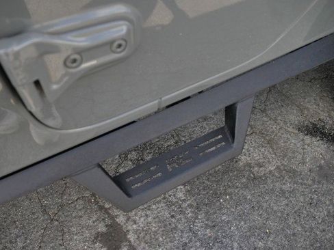 Used 2020 Jeep Gladiator Mojave w/ Trailer Tow Package image 21