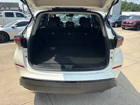 Used 2024 Nissan Murano SV w/ SV Midnight Edition Package FWD image 8