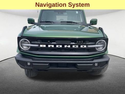 Certified 2025 Ford Bronco Outer Banks AWD/4WD image 4