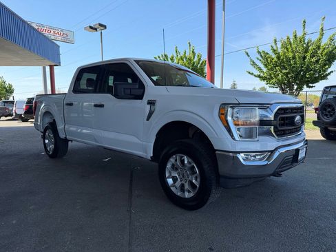 Used 2022 Ford F150 XLT w/ Equipment Group 301A Mid AWD/4WD image 8