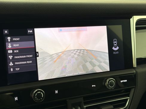 Certified 2024 Porsche Macan AWD/4WD image 18