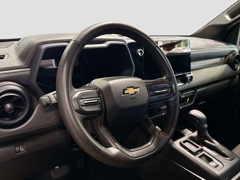 Used 2024 Chevrolet Colorado W/T RWD image 11