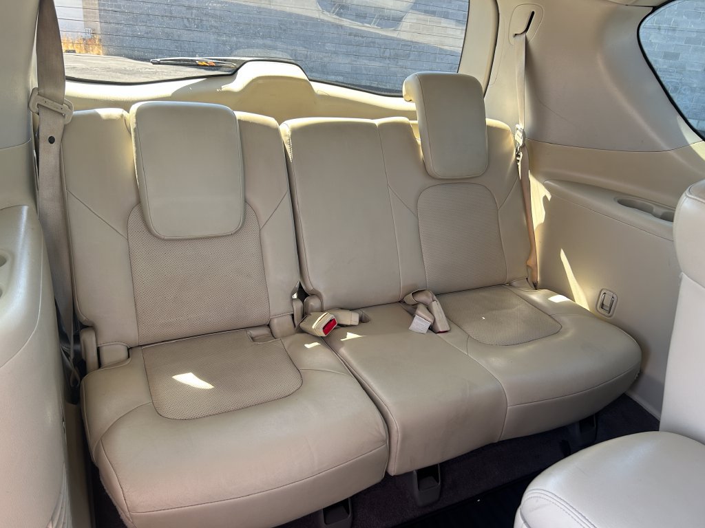 Used 2017 INFINITI QX80 4WD w/ Deluxe Technology Package image 39