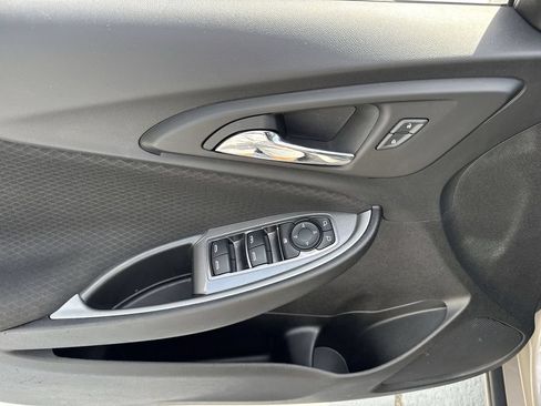 Used 2024 Chevrolet Malibu LT FWD image 40