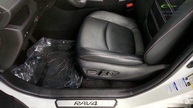 Used 2021 Toyota RAV4 XLE Premium AWD/4WD image 49