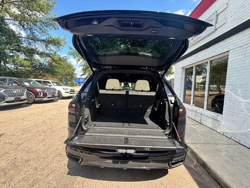 Used 2021 BMW X7 M50i AWD/4WD image 17