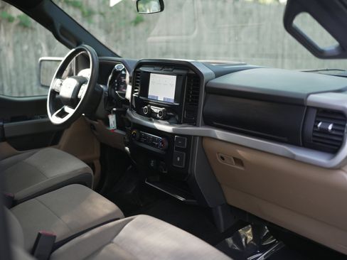 Used 2023 Ford F150 XLT image 17