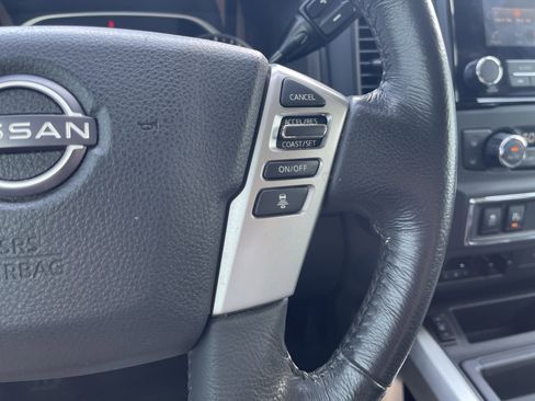 Used 2024 Nissan Titan SV w/ SV Convenience Package AWD/4WD image 19