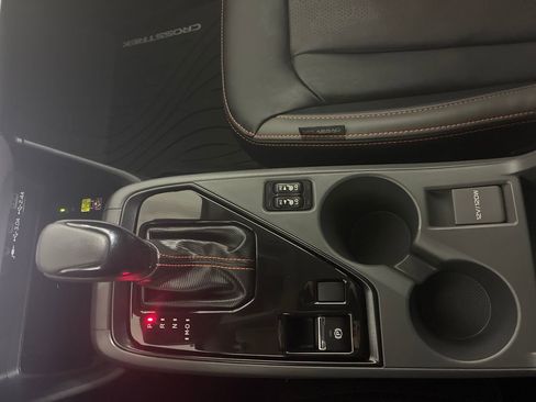 Certified 2025 Subaru Crosstrek 2.5i Limited w/ Crosstrek Mirror Package image 29