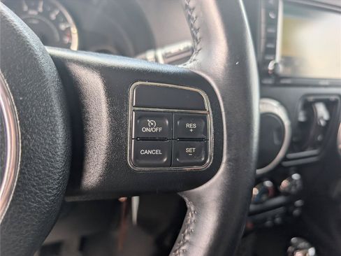 Used 2014 Jeep Wrangler Unlimited Rubicon w/ Dual Top Group AWD/4WD image 19