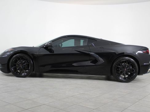 Used 2023 Chevrolet Corvette Stingray Preferred Cpe w/ 2LT image 2