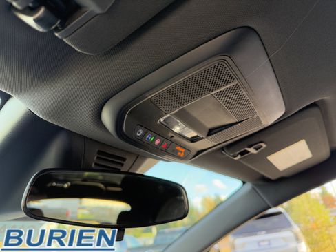 New 2026 Chevrolet Equinox EV LT image 18