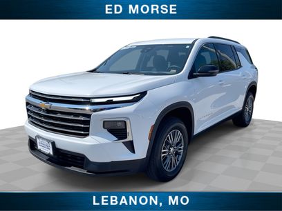 Used 2025 Chevrolet Traverse LT