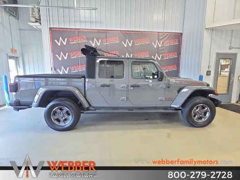 Used 2020 Jeep Gladiator Rubicon AWD/4WD image 6