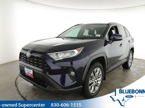 Used 2021 Toyota RAV4 XLE Premium FWD image 1