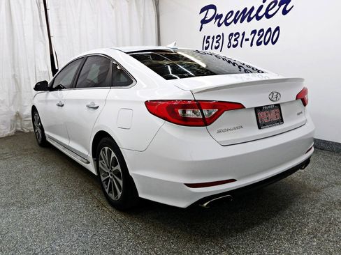 Used 2016 Hyundai Sonata Sport w/ Option Group 1V FWD image 4