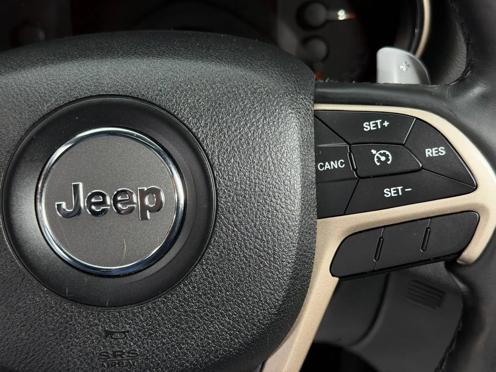 Used 2014 Jeep Grand Cherokee Limited RWD image 32