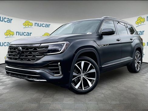 Used 2024 Volkswagen Atlas SEL Premium R-Line AWD/4WD image 3