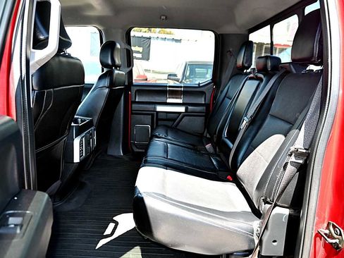 Used 2015 Ford F150 Lariat w/ Equipment Group 502A Luxury AWD/4WD image 12