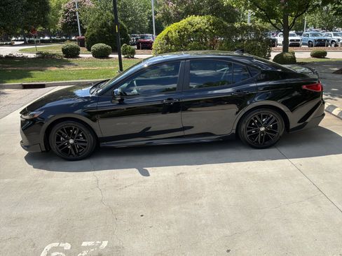 Used 2025 Toyota Camry SE w/ Multimedia Upgrade Package FWD image 7