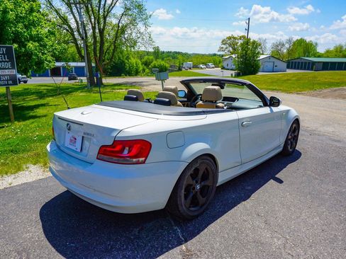 Used 2012 BMW 128i Convertible RWD image 3