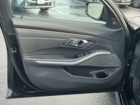 Used 2020 BMW M340i xDrive w/ Premium Package image 9