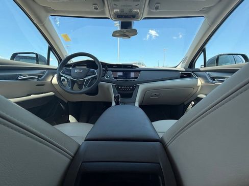 Certified 2024 Cadillac XT5 Premium Luxury w/ LPO, Floor Liner Package AWD/4WD image 25