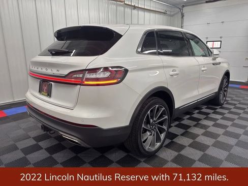 Used 2022 Lincoln Nautilus Reserve w/ Equipment Group 202A image 3