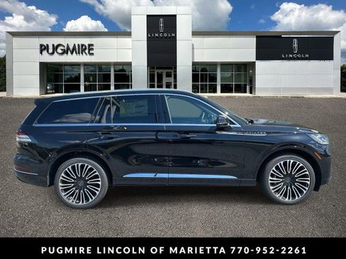 New 2025 Lincoln Aviator Black Label image 1