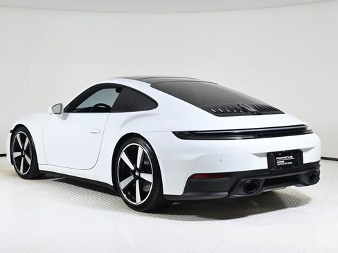 Certified 2025 Porsche 911 Carrera image 3