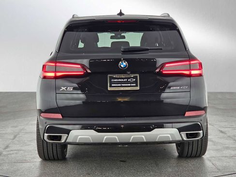 Used 2023 BMW X5 sDrive40i w/ Premium Package image 4