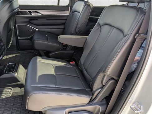 New 2026 Jeep Grand Wagoneer 4WD image 15