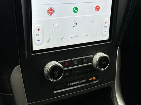 Certified 2023 Ford Edge SEL image 18