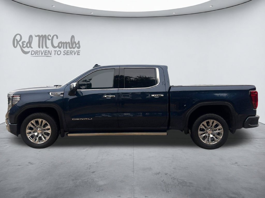 Used 2023 GMC Sierra 1500 Denali w/ Technology Package AWD/4WD image 2