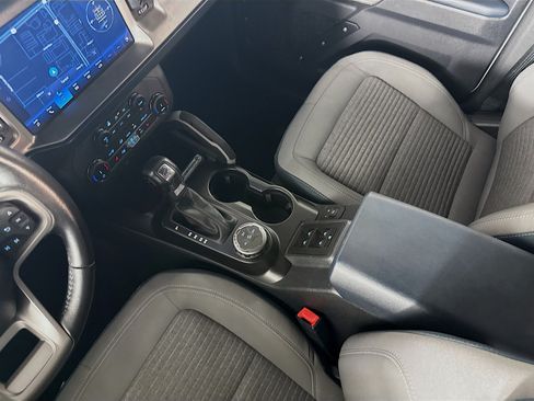 Used 2022 Ford Bronco Outer Banks AWD/4WD image 27