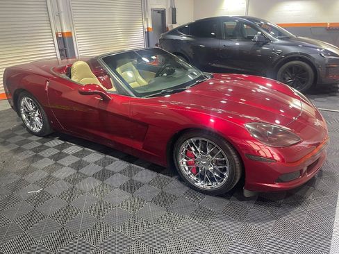 Used 2007 Chevrolet Corvette Convertible w/ Preferred Equipment Group image 18
