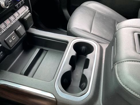 Used 2022 GMC Sierra 1500 SLT AWD/4WD image 15
