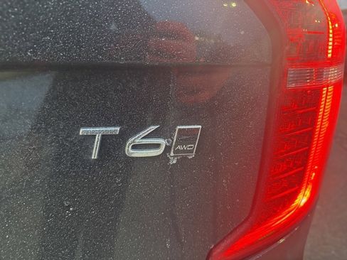 Used 2017 Volvo XC90 T6 Momentum w/ Vision Package image 10