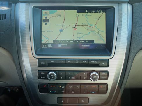 Used 2010 Ford Fusion Hybrid FWD image 13