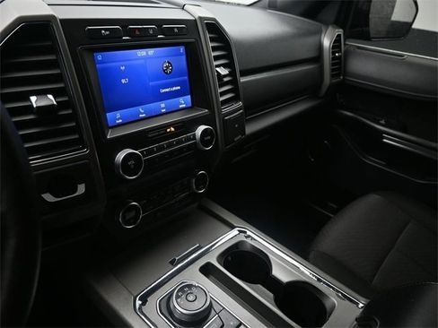 Used 2020 Ford Expedition Max XLT image 11